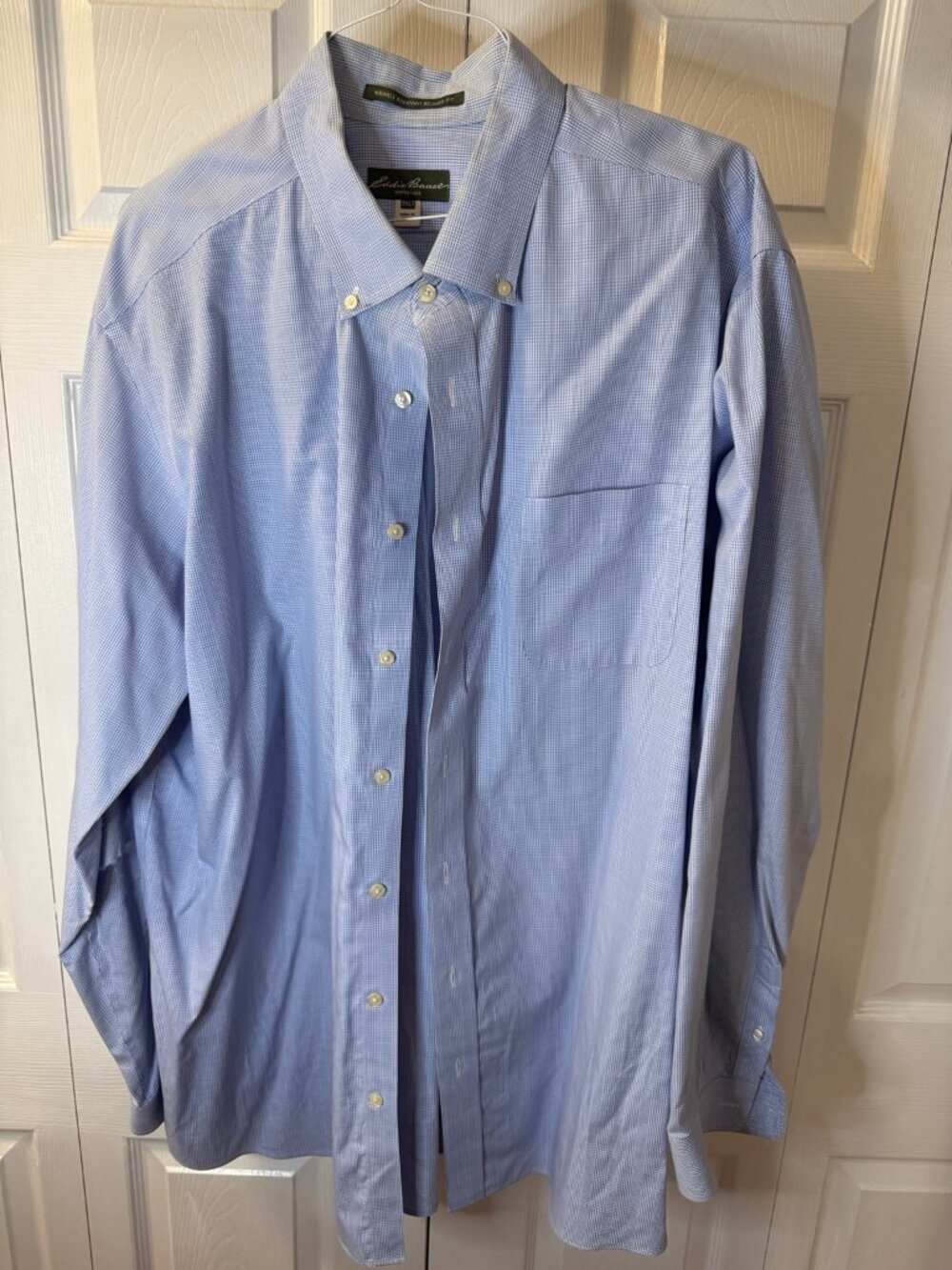 Eddie Bauer Men's 3XLT Blue Wrinkle Free Button Down Shirt - Picture 2 of 4